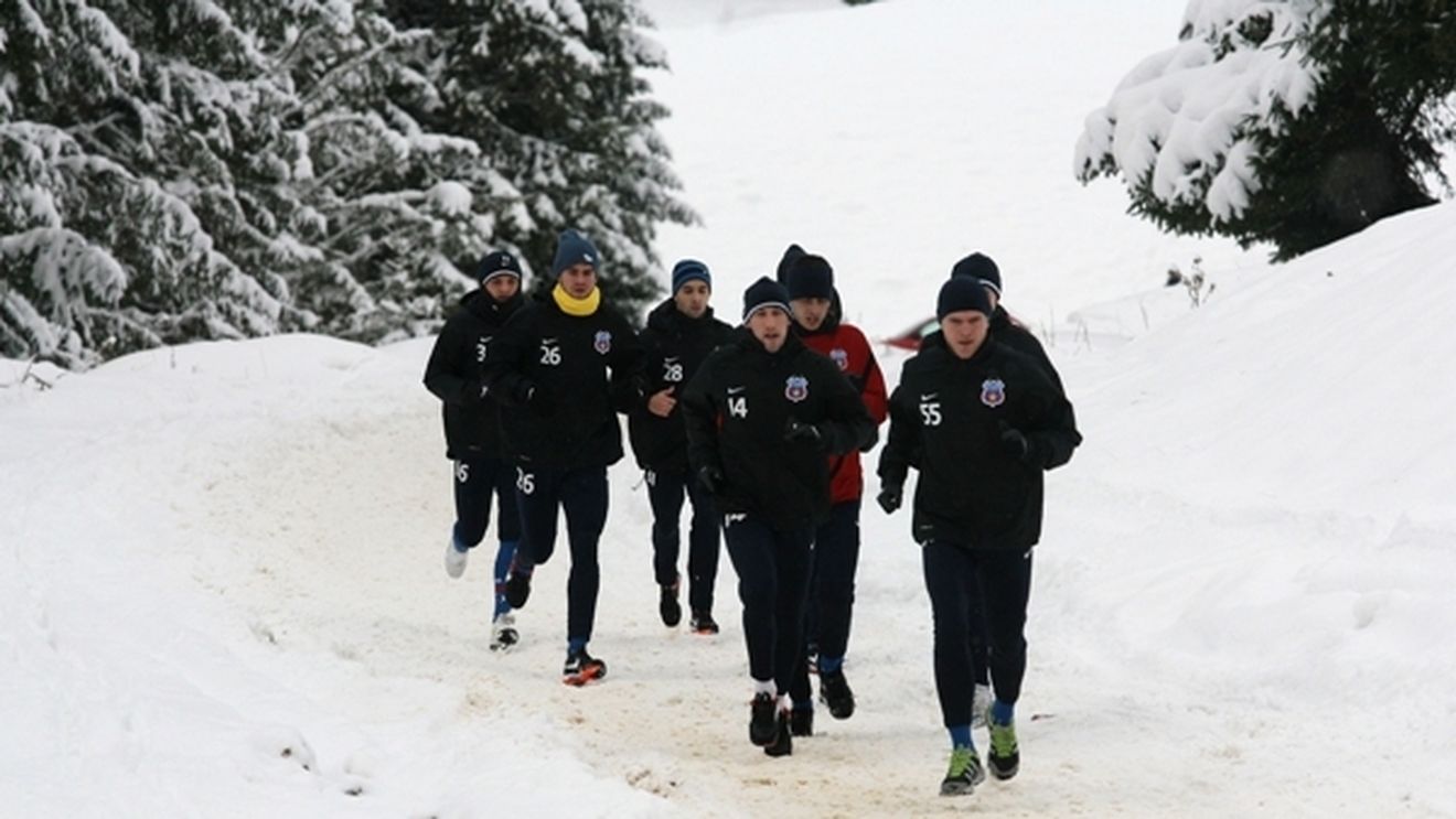 "Steaua are un culoar foarte bun, ar fi păcat să nu ajungă în finală!"** Capitolele la care ne-ar putea surprinde batavii