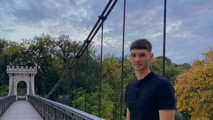 Românul vânat la Kiev pentru că ar fi pro-rus a donat o sumă importantă Armatei Ucrainei. Cum au reacționat generalii lui Zelenski