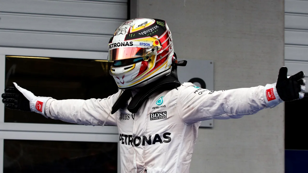 Lewis Hamilton a ieșit învingător în Marele Premiu al Ungariei. Vettel, abia pe patru