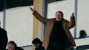 "Patronii de club din România sunt niște papagali** pentru că acceptă aceste umilințe ale LPF"