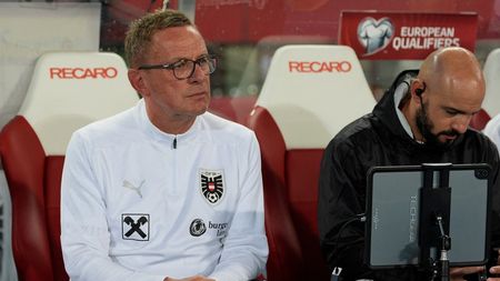 Selecționerul Austriei, adversara României pentru Mondial, a fost dus de urgență la spital. Ce a pățit Ralf Rangnick