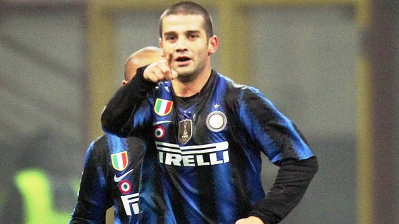 Chivu, criticat de italieni: "E un mister de ce joacă el și nu Santon!"