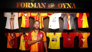 Florin Andone a prins 30 de minute contra lui PSG. Cum s-a descurcat românul la primul meci din carieră în grupele Ligii Campionilor