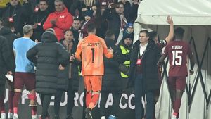 CFR Cluj, anunț oficial despre fotbalistul fugar de la campioana României! De ce și-a făcut bagajele și a dispărut Jean-Claude Billong: „De asta e supărat probabil” | EXCLUSIV