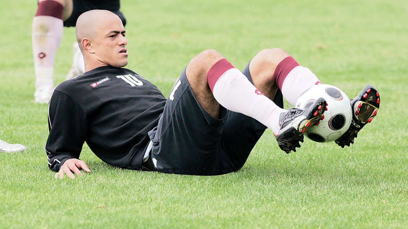 "Se vede că Julio Cesar nu e brazilian doar în pașaport"