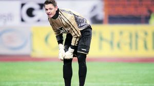 Primele mutări făcute de Copos: Villadsen și un mijlocaș care și-a făcut junioratul la Atletico Madrid au ajuns la Rapid