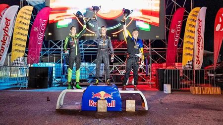 Ce s-a întâmplat la prima competiție oficială de drift desfășurată integral pe timp de noapte. Cum s-a desemnat câștigătorul