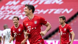 Robert Lewandowski, gest fabulos pentru rivalii de la Barcelona și Juventus: „Aș putea să îi invit pe Messi și pe Ronaldo la mine la masă”