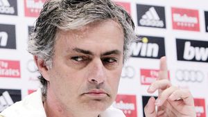 Mourinho îl bântuie pe Villas-Boas!** Antrenorul lui Chelsea, dorit la Milano!