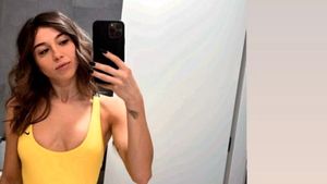 Fiica lui Meme Stoica, imagine incendiară în costum de baie! Cât de bine arată Teodora | GALERIE FOTO