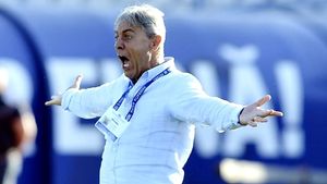 Incredibil! Sorin Cârțu a trăit fix coșmarul lui Mirel Rădoi de la Arad, dar s-a salvat: „Trebuie să fac ceva! Am intrat pe teren, le-am întrerupt jocul”. VIDEO