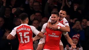 Arsenal și Chelsea au bătut palma pentru un transfer interesant! La o zi după ce a fost umilit de Liverpool, Wenger trimite un titular pe Stamford Bridge. Cât încasează "tunarii"