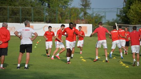 Andone a vorbit pentru prima dată despre asta. Antrenorul lui Dinamo a dezvăluit bugetul asigurat de Ionuț Negoiță pentru acest sezon: "E unul bun pentru Liga 1, de primele trei clasate" | VIDEO