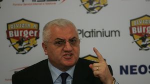 'Peseiro să-și ia odată salariul și să plece naibii de la Rapid!'