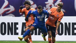 Banii nu aduc fericirea! Echipa lui Tevez a fost eliminată din calificările pentru Liga Campionilor Asiei de o formație care valorează în total cât face "Apașul"