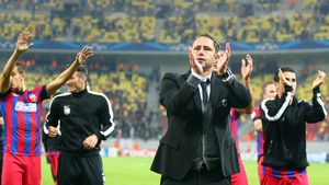 Cum a vrut Reghe să întărească defensiva Stelei: "Am vorbit cu Chelsea pentru David Luiz, dar nu ne-am înțeles la suma de transfer" :)