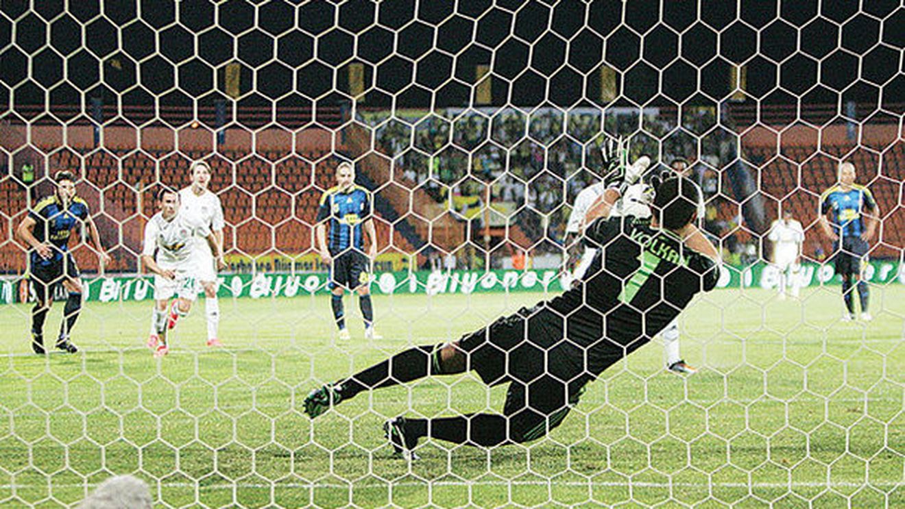 Porumboiu, dezamăgit de decizia UEFA: "M-am culcat cap de serie și m-am trezit cu Inter pe cap!** Nu toți avem norocul să picăm cu 'metale' și 'ecrane'!"