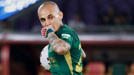 Alex Mitriță a răbufnit în China! A marcat golul cu numărul 11, dar arbitrii l-au scos din sărite
