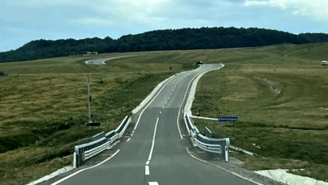Șoseaua din România supranumită „Triunghiul Bermudelor”. Șoferii dispar zeci de minute și nu reușesc să găsească ieșirea