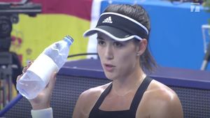 Muguruza a recidivat: încă o ieșire nervoasă la adresa antrenorului. "Nu îmi pasă, dar trebuie să faci ceva diferit". Dialogul dur între cei doi. VIDEO 