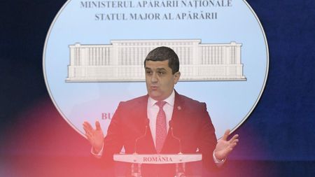 Prima măsură drastică a ministrului MApN! A tăiat o treime din bugetul CSA Steaua: „Nu rămâne nimeni neplătit!”