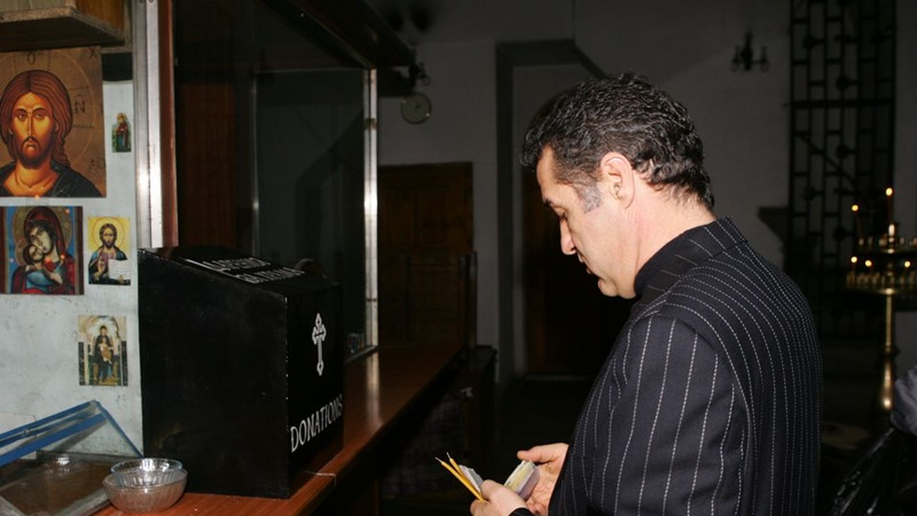 "DNA-ul să îmi dea banii! Voi face o catedrală la București cu ei!"