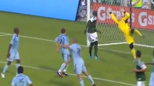 Era favorit să fie numit "Golul Sezonului în MLS"**, dar a fost detronat în ultima clipă! Golul câștigător VIDEO