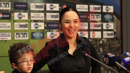 FOTO "Surprize, surprize" la CFR! Andreea Marin, vizită de lucru în fieful lui Paszkany