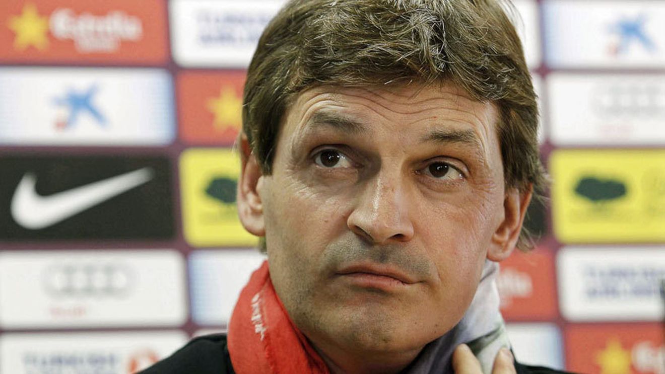 Doi foști jucători ai Barcelonei, pe lista înlocuitorilor lui Vilanova