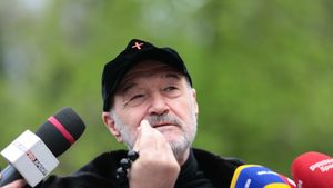 Gigi Becali, amenințător cu vedetele FCSB: „Dacă nu o bat pe CFR, să se ducă acasă”