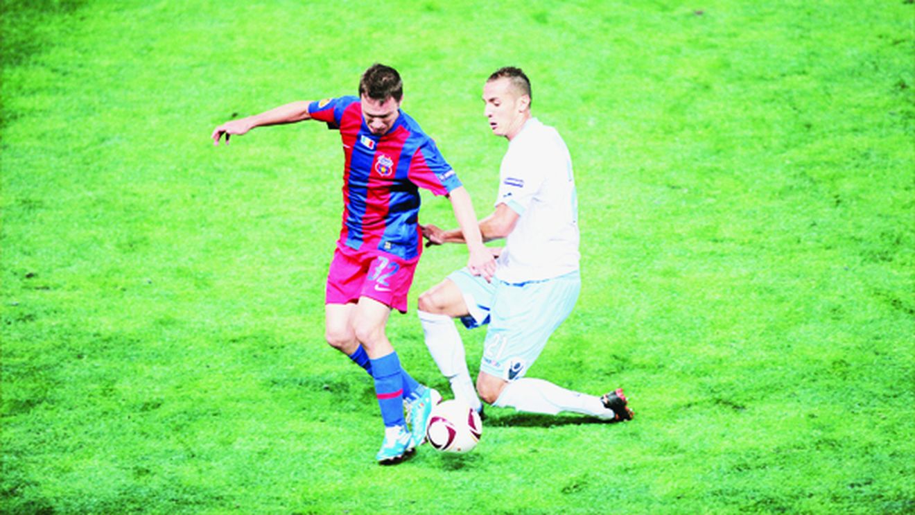 Apostol merge după Petrescu