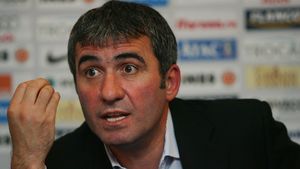 Hagi: "Nu trebuie să dăm spații francezilor"