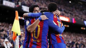 Seară perfectă pentru MSN! Barcelona s-a distrat cu Villarreal și a egalat Realul în clasament. Messi a atins trei borne impresionante