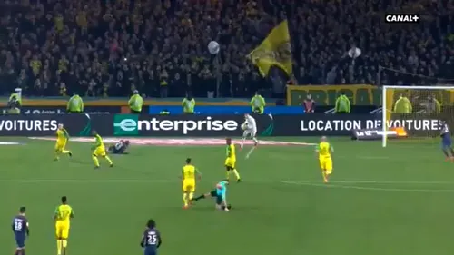Scandal monstru în meciul dintre Nantes și PSG! VIDEO | Arbitrul a eliminat un fotbalist după ce l-a lovit peste picioare. Tătărușanu, implicat în momentele confuze. Reacția arbitrului: 