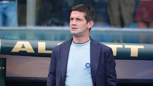 Starul lui Arsenal a vorbit cu vedetele lui Inter: „Asta mi-au zis despre Chivu”