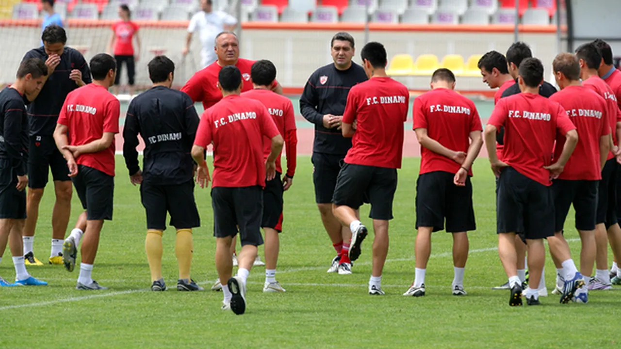 Îl vor RAPID titular!** Asta e SURPRIZA pe care i-o pregătește Ciobi lui Lucescu jr pentru derby