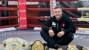 Ce legătură au kickboxingul și cultura? Mod inedit de a promova marea confruntare de pe 5 martie | VIDEO