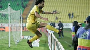 FOTO Reacția SUBURBANĂ‚ a căpitanului Vasluiului la adresa gălățenilor:** "F...-vă în gât de c.... blatiști! Campionii p...!"