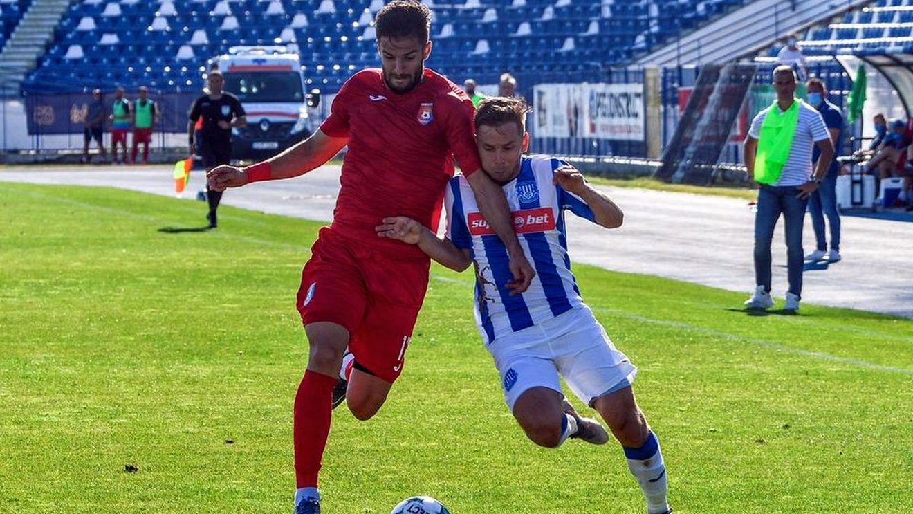 Răzvan Onea, singurul jucător Under 21 din Liga I titular în toate meciurile din turul campionatului. „O plecare în străinătate n-ar fi benefică pentru mine” | EXCLUSIV