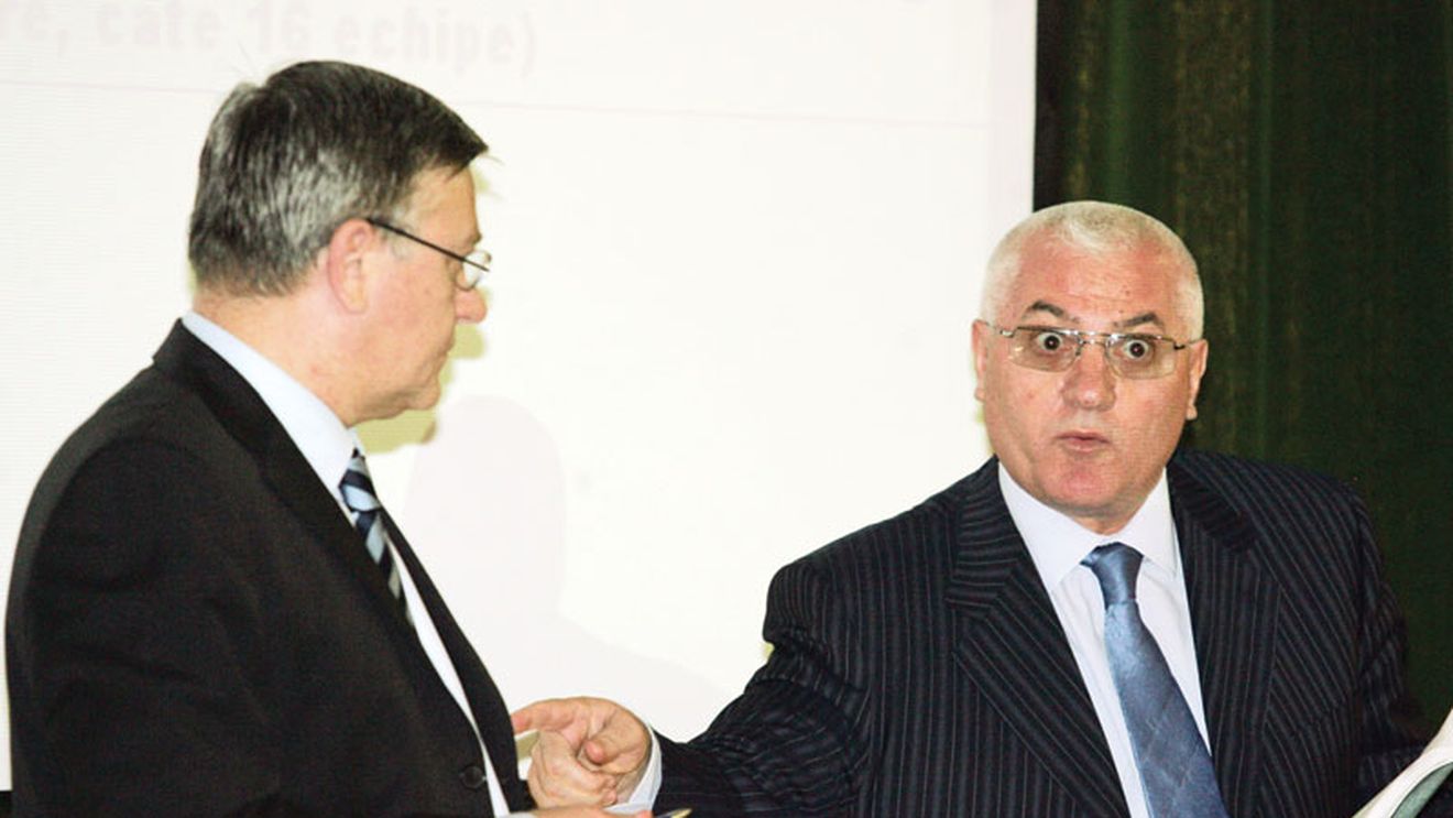 Dragomir: "Sandu îl va da în curând afară pe Pițurcă"