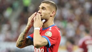 Adrian Ilie: „Pleacă și Bîrligea pentru 15.000.000 de euro”. Condițiile în care atacantul o părăsește pe FCSB