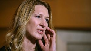 Steffi Graf împlinește 50 ani. Unicul "Golden Slam", recordurile de neegalat, problemele cu "papÃ¡" urmate de o viață discretă de familie, forehandul-semnătură și sacul de contracte | GALERIE FOTO