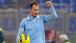 Răzvan Burleanu a discutat cu Radu Ștefan despre o revenire la națională: „Eu am speranţe, nu pot să vă dau mai multe detalii”