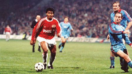 A învins cancerul și a suferit cinci operații pe cord! Povestea epică a celui care i-a descoperit pe Romario și Ronaldo. E unul dintre marii manageri ai lumii și consilierul lui Abramovic