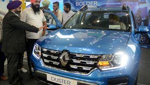 Au văzut cum arată noul Duster și au reacționat: „Arată ca o Dacia scumpă până îi vezi prețul”