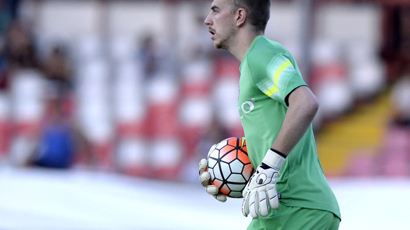 Rednic, lovitură pentru Becali! Dinamo i-a găsit repede înlocuitor lui Penedo