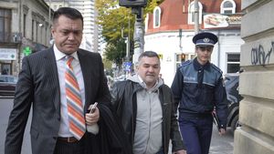 Doborât de autorități, servește la mese ca să câștige bani și situația devine și mai grea: "Încerc să-mi duc crucea singur, sunt un campion!" Decizia dureroasă pe care trebuie să o ia Leonard Doroftei: "Familia mea..."