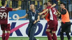 Situație explozivă la CFR Cluj. Jucătorii nu mai vor să joace etapa viitoare, cu Botoșani, Miriuță îi atacă pe șefii clubului: "Mai bine putem lacătul și închidem"