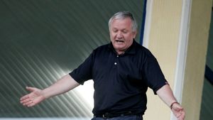 Porumboiu: **"Am dat afară toți secunzii lui Caro! De echipă se va ocupa directorul tehnic!"