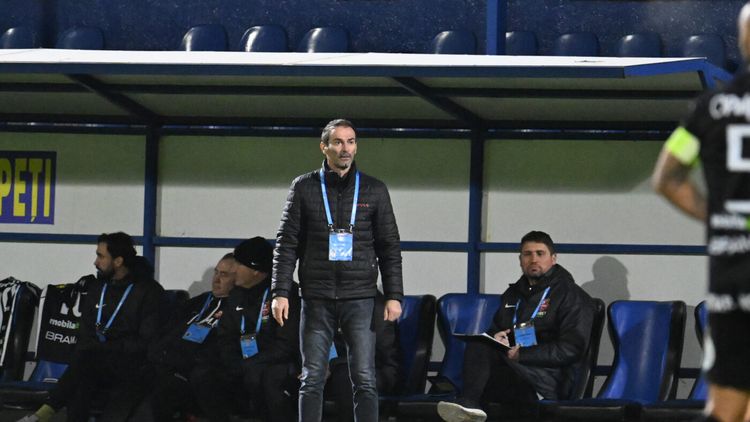 Măldărășanu, ironia serii despre faza controversată de la penalty: „N-a căzut de bătrânețe!”